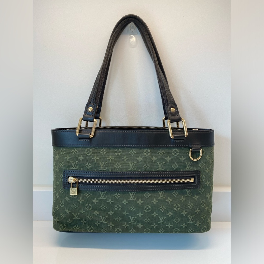Louis Vuitton  handbag